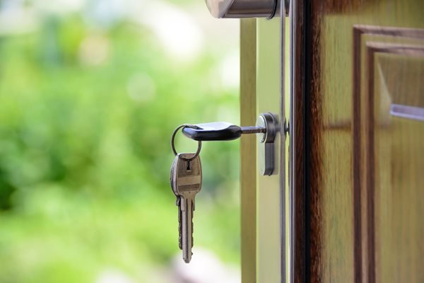 How to make money while you sell your house Making More Money While You Sell Your House